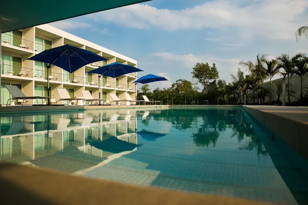 Hotel Aqua Spa & Resort Мартинес-де-ла-Торре Экстерьер фото