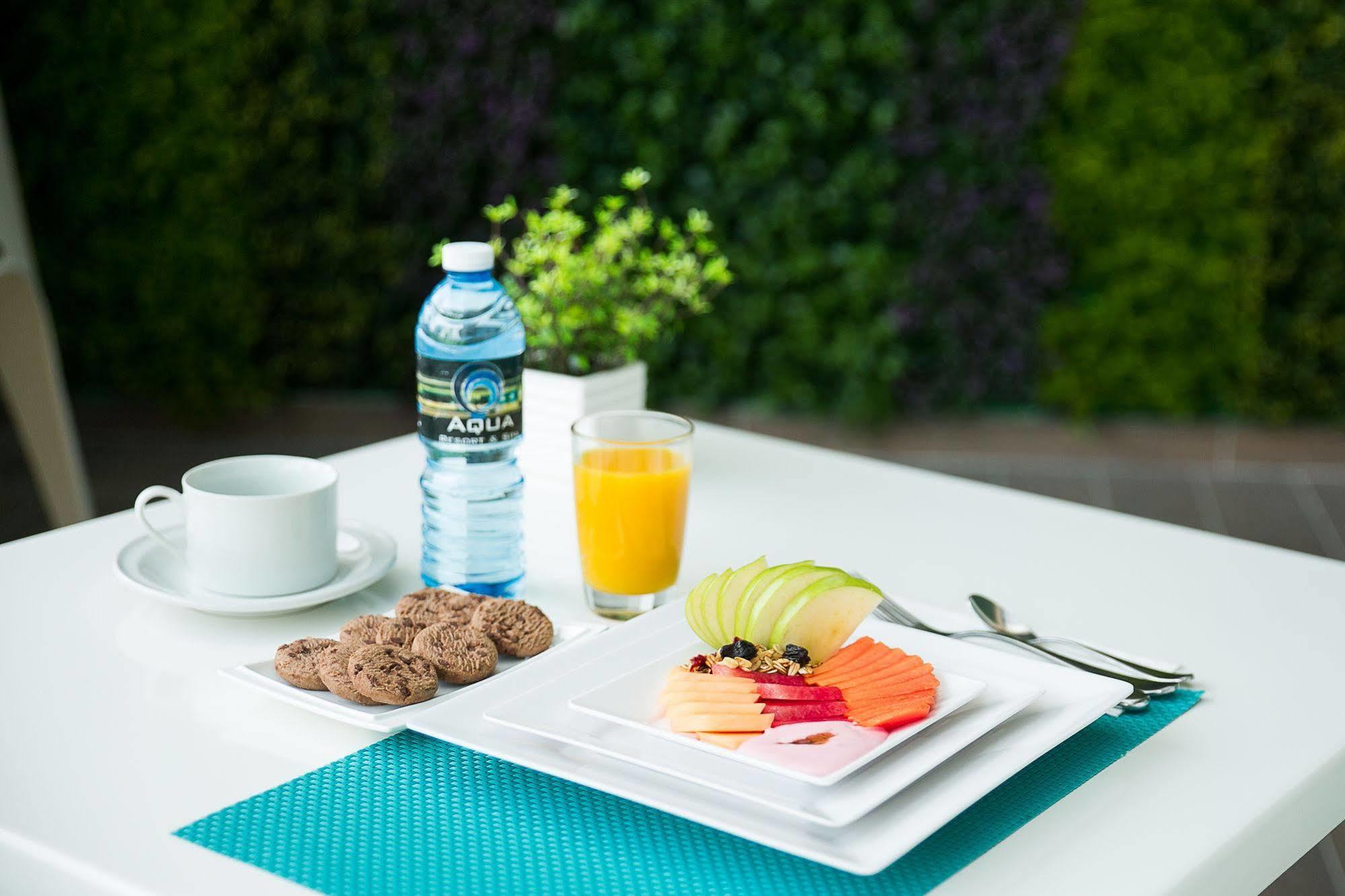 Hotel Aqua Spa & Resort Мартинес-де-ла-Торре Экстерьер фото