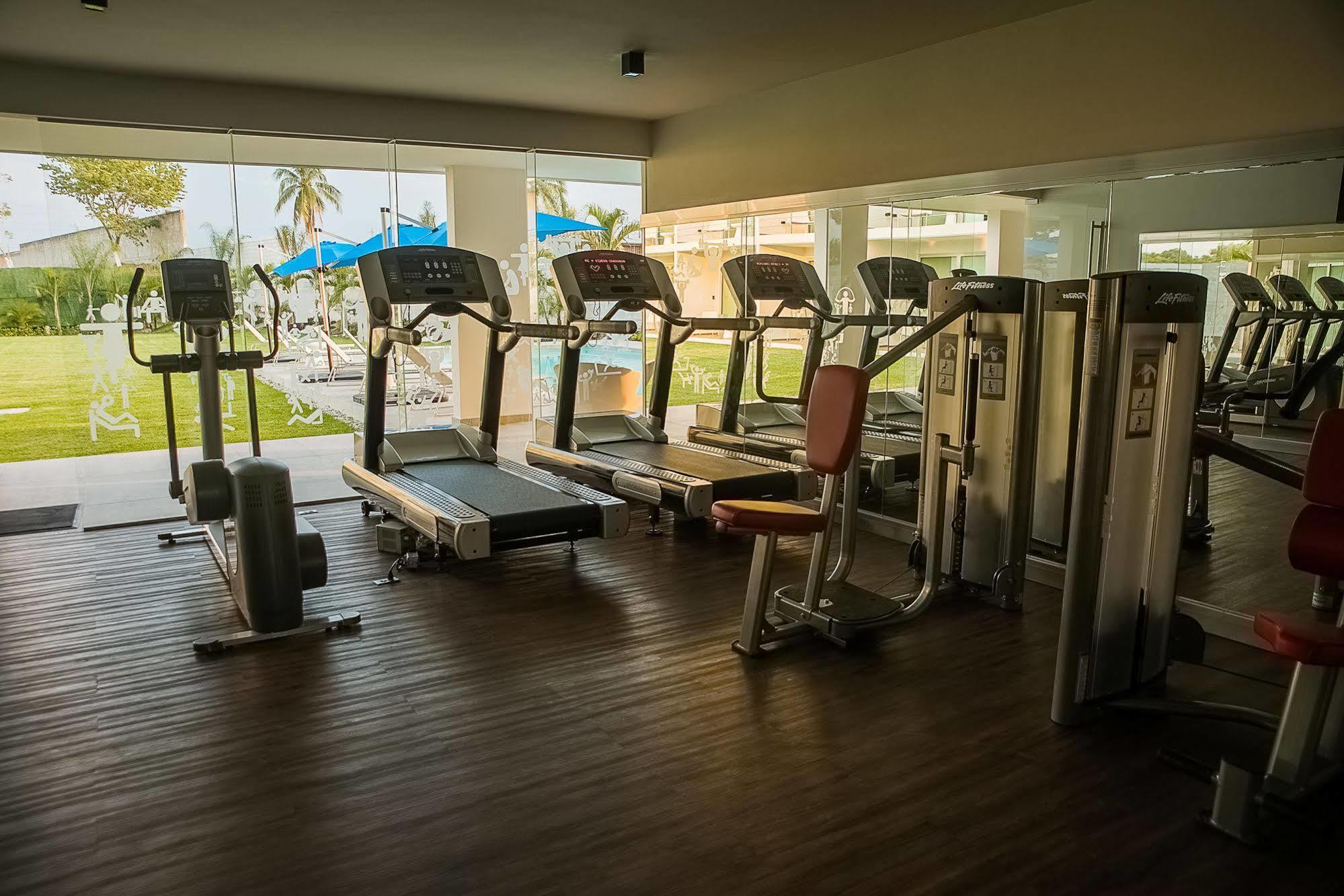 Hotel Aqua Spa & Resort Мартинес-де-ла-Торре Экстерьер фото